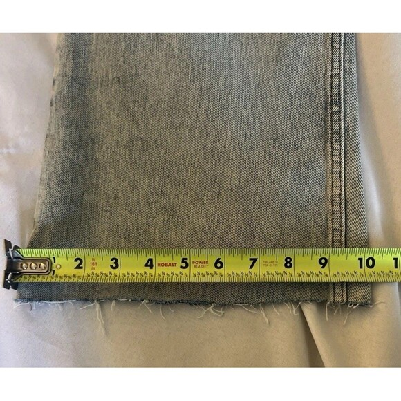 Old Navy Higher High-Rise Flare Secret Smooth Pockets Jeans 12 Blue Light Wash - Picture 4 of 13